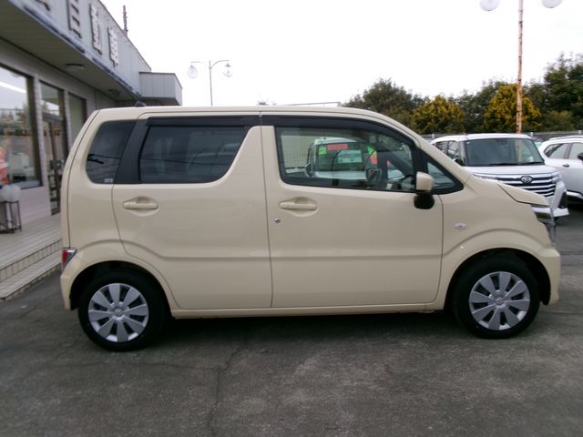 SUZUKI WAGON R 2022 Image 31
