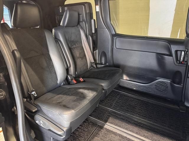 TOYOTA VOXY HYBRID 2021 Image 31