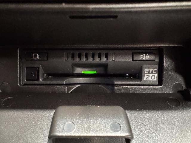 TOYOTA VOXY HYBRID 2021 Image 31