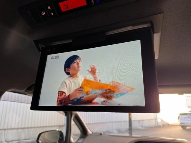 TOYOTA VOXY HYBRID 2021 Image 31