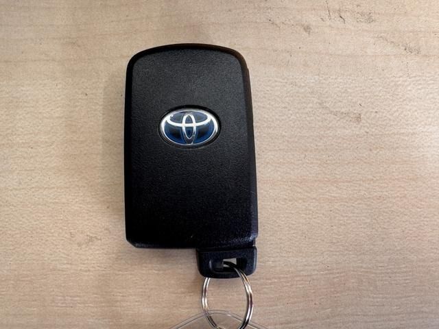 TOYOTA VOXY HYBRID 2021 Image 31