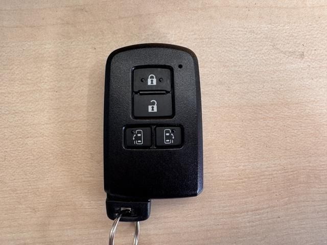 TOYOTA VOXY HYBRID 2021 Image 31