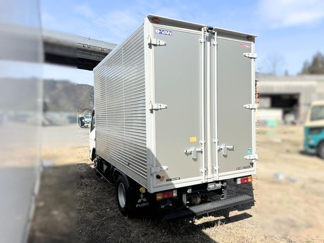 MITSUBISHI CANTER 2024 Image 31