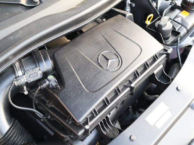 MERCEDES BENZ V CLAS 2016 Image 31