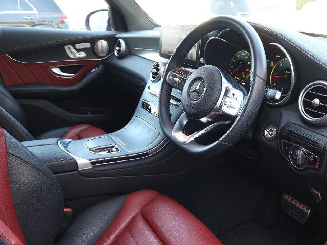 MERCEDES BENZ GLC CL 2022 Image 31