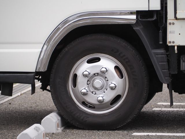 MITSUBISHI CANTER 2012 Image 31