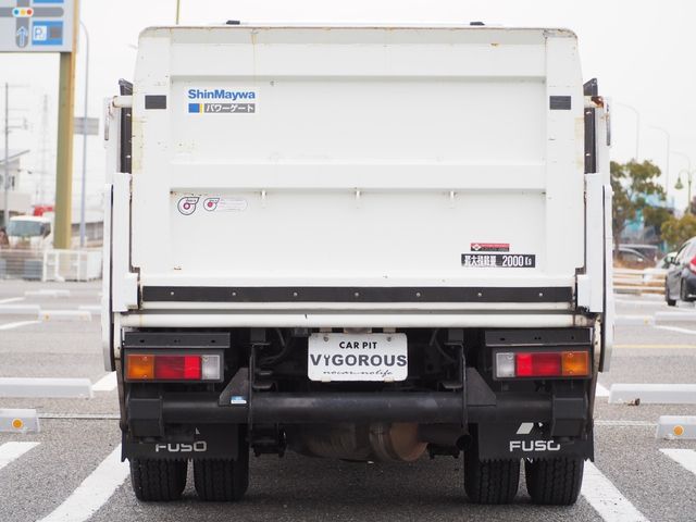 MITSUBISHI CANTER 2012 Image 31