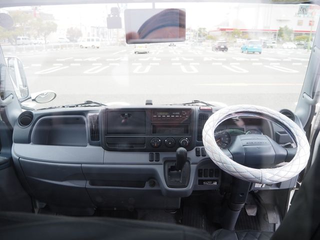 MITSUBISHI CANTER 2012 Image 31