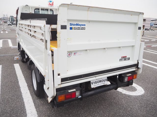 MITSUBISHI CANTER 2012 Image 31