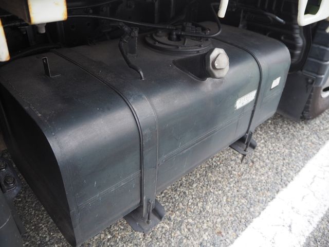 MITSUBISHI CANTER 2012 Image 31