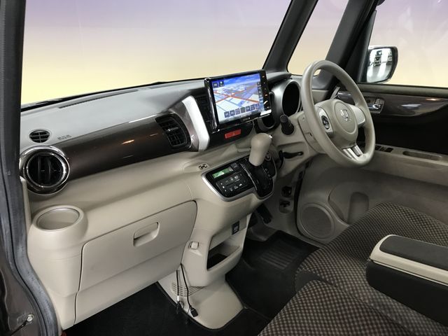 HONDA N BOX CUSTOM 4WD 2014 Image 31