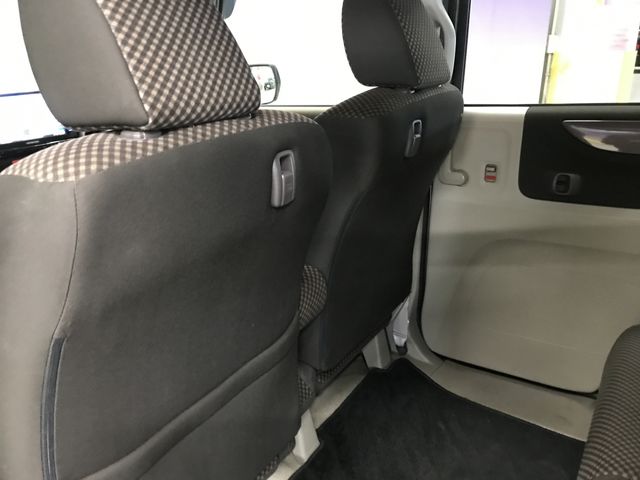 HONDA N BOX CUSTOM 4WD 2014 Image 31