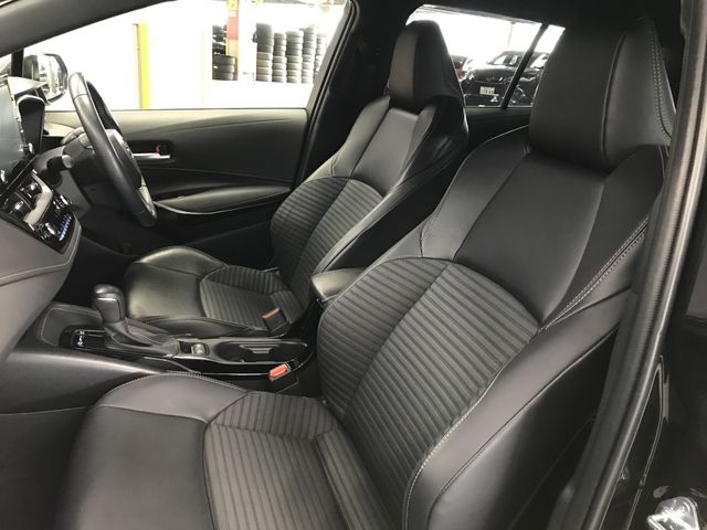 TOYOTA COROLLA TOURING HYBR 2022 Image 31