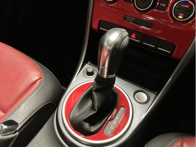 VOLKSWAGEN THE BEETL 2019 Image 31