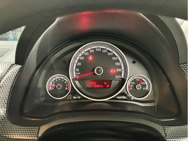 VOLKSWAGEN UP! 2017 Image 31