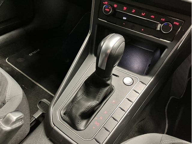 VOLKSWAGEN POLO 2020 Image 31