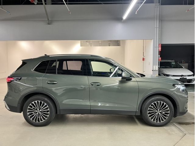 VOLKSWAGEN TIGUAN 2024 Image 31