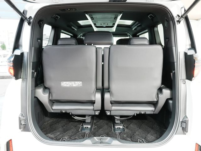 TOYOTA VELLFIRE  HYBRID 2026 Image 31