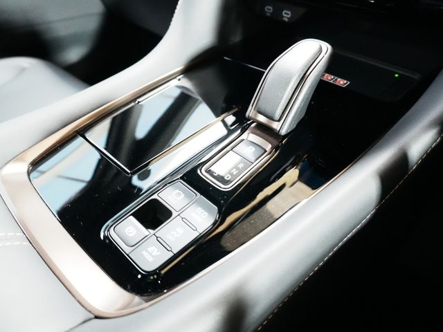 TOYOTA VELLFIRE  HYBRID 2026 Image 31