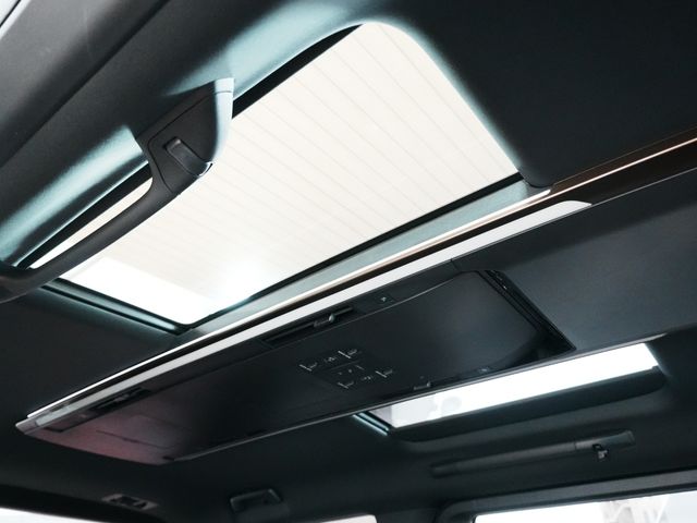 TOYOTA VELLFIRE  HYBRID 2026 Image 31