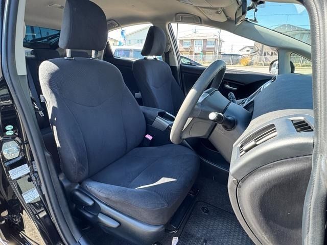 TOYOTA PRIUS 2012 Image 31