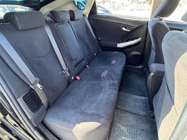 TOYOTA PRIUS 2012 Image 31