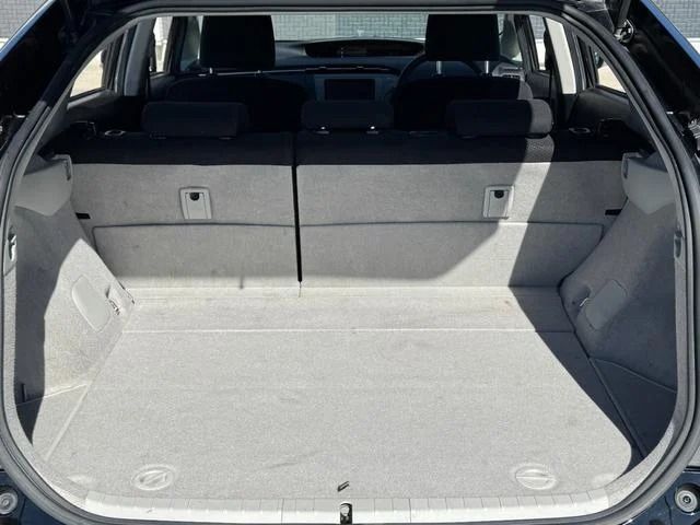 TOYOTA PRIUS 2012 Image 31