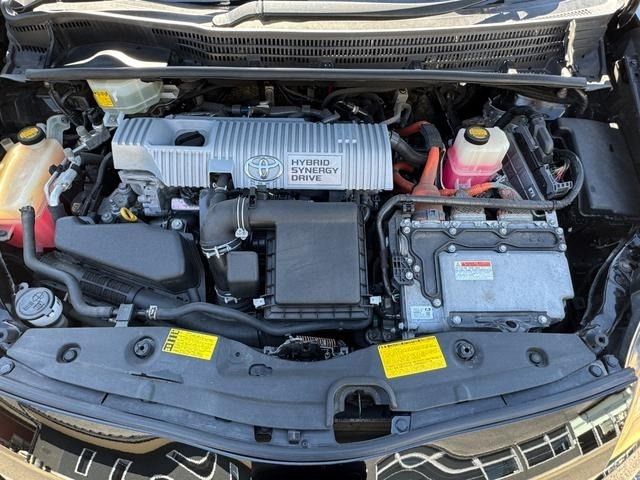 TOYOTA PRIUS 2012 Image 31