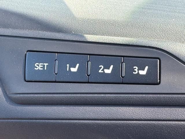 TOYOTA VELLFIRE  HYBRID 4WD 2015 Image 31