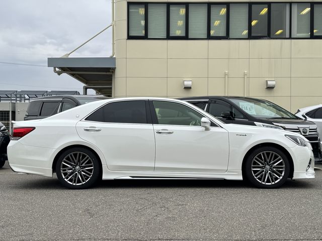 TOYOTA CROWN SEDAN HYBRID 2016 Image 31