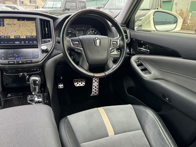 TOYOTA CROWN SEDAN HYBRID 2016 Image 31