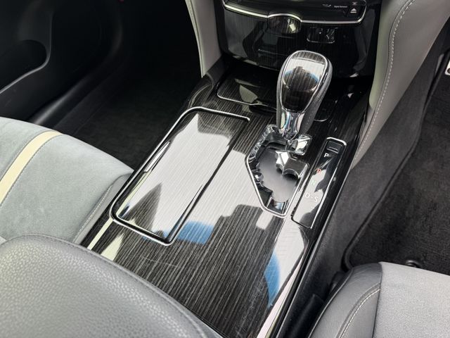 TOYOTA CROWN SEDAN HYBRID 2016 Image 31