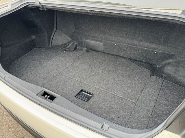 TOYOTA CROWN SEDAN HYBRID 2016 Image 31