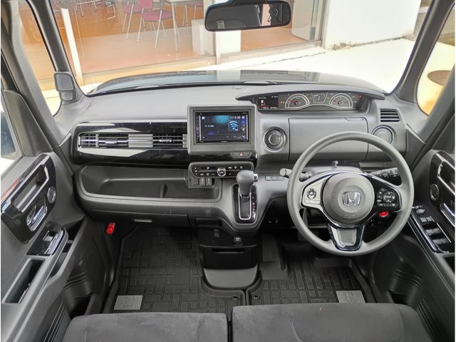 HONDA N BOX CUSTOM 2021 Image 31