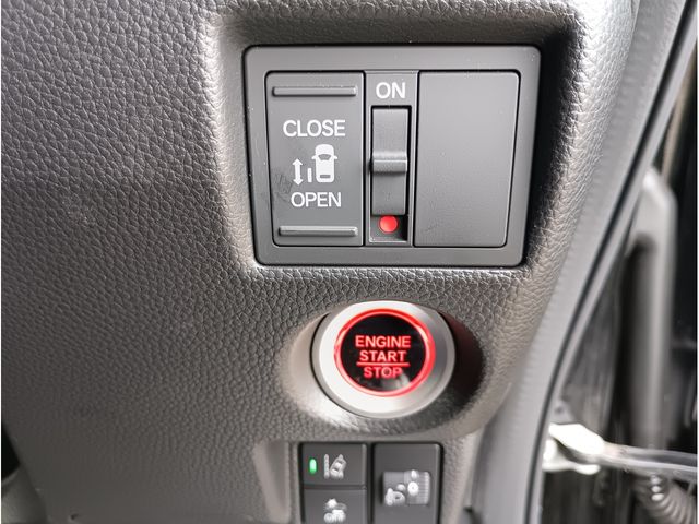 HONDA N BOX CUSTOM 2021 Image 31