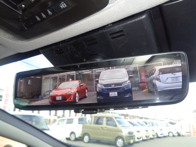 TOYOTA PRIUS 2023 Image 31