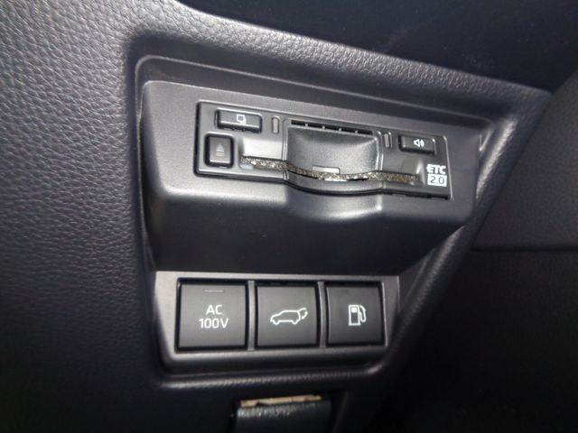 TOYOTA PRIUS 2023 Image 31