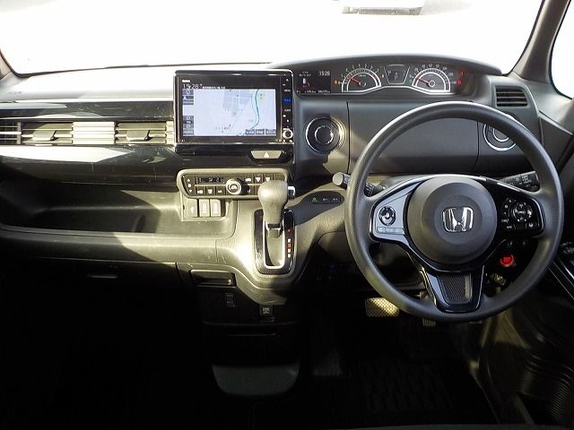 HONDA N BOX CUSTOM 2021 Image 31