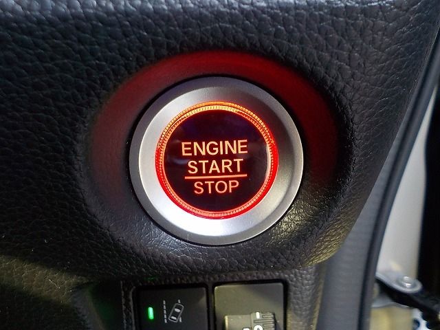 HONDA N BOX CUSTOM 2021 Image 31