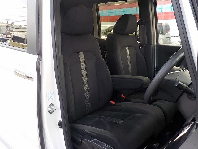 HONDA N BOX CUSTOM 2021 Image 31