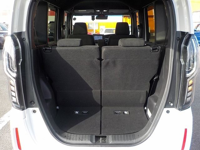 HONDA N BOX CUSTOM 2021 Image 31