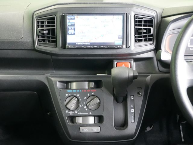 DAIHATSU MIRA E:S 2019 Image 31