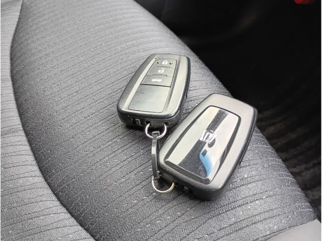 TOYOTA CROWN SEDAN HYBRID 2021 Image 31