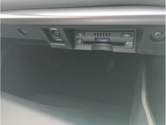 TOYOTA CROWN SEDAN HYBRID 2021 Image 31