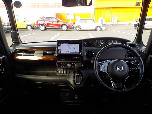 HONDA N BOX CUSTOM 2021 Image 31