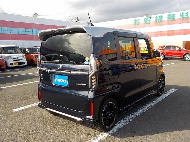 HONDA N BOX CUSTOM 2021 Image 31