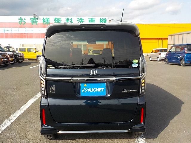 HONDA N BOX CUSTOM 2021 Image 31
