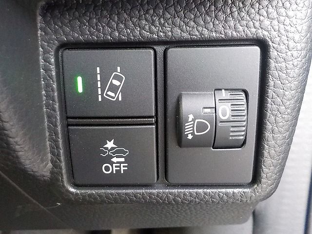 HONDA N BOX CUSTOM 2021 Image 31