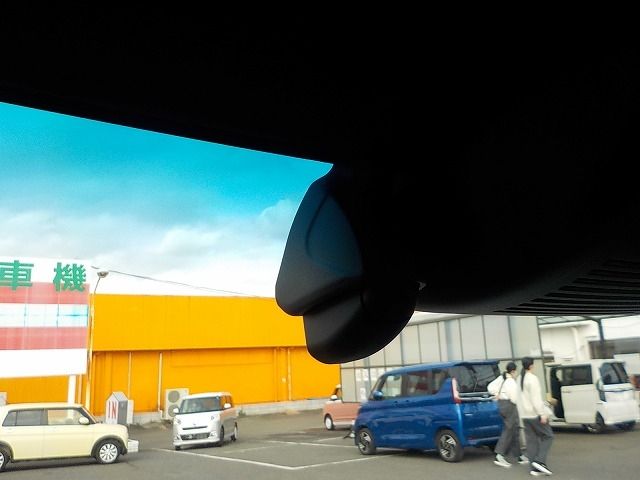 HONDA N BOX CUSTOM 2021 Image 31