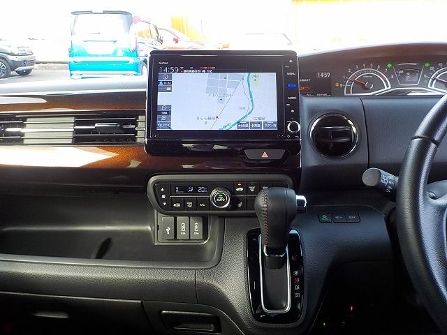 HONDA N BOX CUSTOM 2021 Image 31